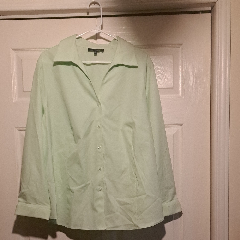 Plus size Light Green Button-Up Shirt Size 20 NBW